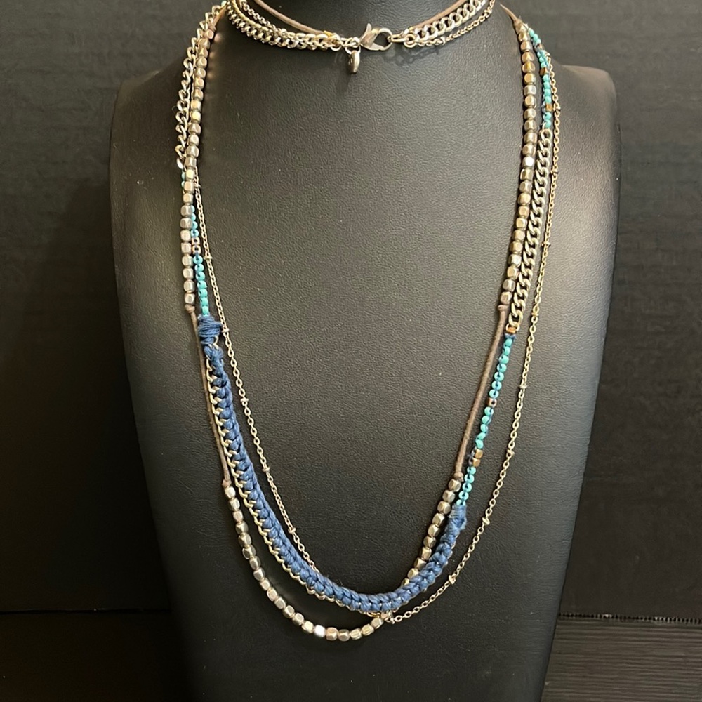 LOFT Necklace - Picture 2 of 6